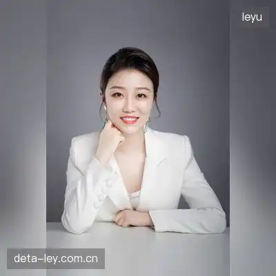 崔菲